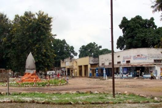 Tanganyika : la résidence de l'administrateur du territoire de Manono perquisitionnée