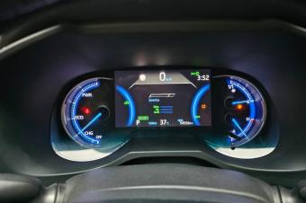 Toyota Rav4 Hybrid Annee  2020 Automatique Steptronique Essence 4 cylindre Demarrage bouton Interior tissus 54.500 km 4 x 4 Camera de recule Coffre electriqu