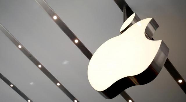 Donald Trump conseille à Apple de produire aux États-Unis Donald Trump conseille à Apple de produire aux États-Unis
