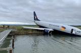 France : un avion rate son atterrissage à l'aéroport de Montpellier et finit sa course dans un étang