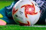 Un footballeur embrasse le ballon et écope de... 1000 euros d'amende