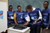 Elections 2023 : « Ceux qui crient à la planification de la fraude ont peur de l’UDPS », estime le député Ntumba Tshiabola