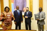 Environ 30 ONG saluent la transparence de l’accord signé entre Dan Gertler et la RDC