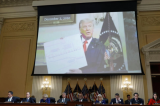 Assaut du Capitole: la commission d'enquête va citer Donald Trump à comparaître