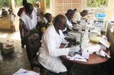 La RDC veut éradiquer la maladie du sommeil d'ici 2030 : le point de santé hebdomadaire en Afrique