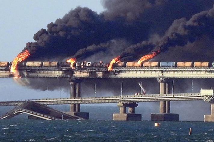 Lexplosion sur le pont de Crimée un revers majeur pour la Russie