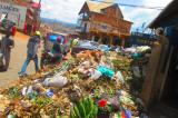 Bukavu: le Gouvernement accorde 3 jours aux habitants pour évacuer les immondices sur les voies publiques