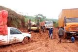 Ituri : plus de 20 véhicules bloqués à Kasenyi