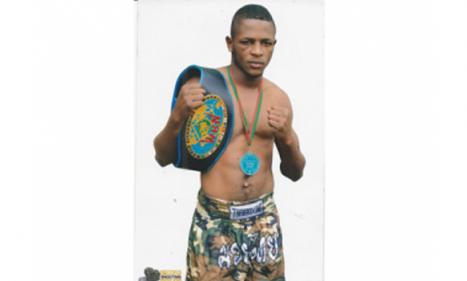 Infos congo - Actualités Congo - Kinshasa-Kick Boxing, le 24 juin dernier à Cap Town en RSA : le congolais Alex Kabangu terrasse le sudaf...