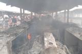 Incendie au marché de la liberté à Kinshasa : plusieurs commerçants ont perdu leurs marchandises aux pavillons 20 et 21 (Reportage)