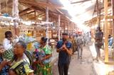 Mbuji-Mayi : les vendeurs du marché Bakwadianga en colère après l’arrestation de leur collègue