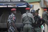 Nigeria : la police lance une traque après l'enlèvement de plus de 250 élèves