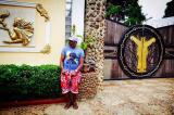 Succession Papa Wemba : voici pourquoi Mère Amazone veut vendre la villa de ma campagne