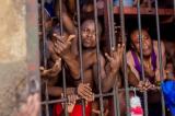 Des ONG déplorent surpopulation carcérale et détentions irrégulières à Kinshasa