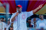 Campagne électorale à Mbuji-Mayi : le candidat Tshisekedi invite les jeunes à s’enrôler dans l’armée et la police