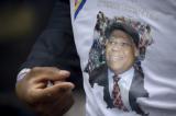 Obsèques d’Etienne Tshisekedi : remise des polos aux militantes et militants de l’UDPS