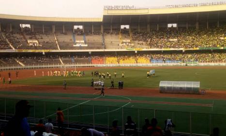Infos congo - Actualités Congo - Kinshasa-Linafoot/Play-Off : V. Club- Renaissance(2-1), deux buts d'Etekiama, la débandade !