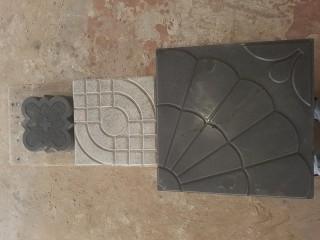  PAVES EN BETON AUTOBLOQUANT VIBRE