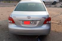 TOYOTA YARIS AUTOMATIQUE À 4500$ automobile_motos_velos_engins_et_pieces
