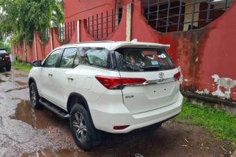 TOYOTA FORTUNER 2020