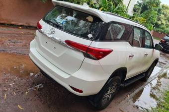 TOYOTA FORTUNER 2020