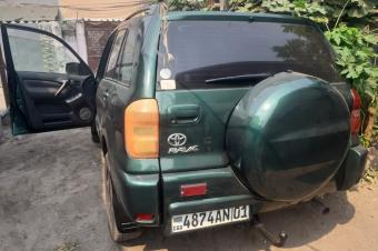 TOYOTA RAV 4