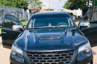 Toyota Fortuner modifier 