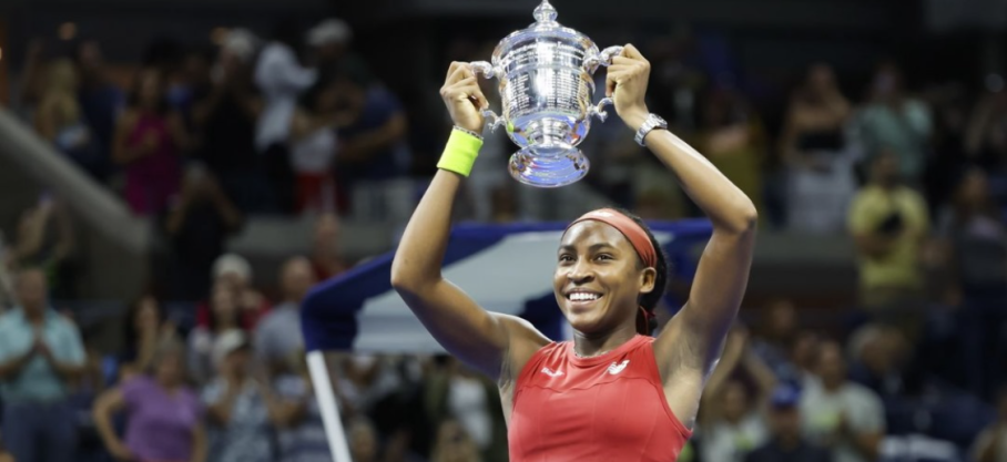 US Open: Coco Gauff s'offre, à seulement 19 ans, son premier titre majeur