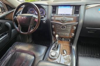 Infinity Qx56 Annee  2013 Automatique Steptronique Essence 8 cylindre Fullllll option  interior cuire Siege Electrique 2 cte Toit ouvrant 52.500 km Camera de recule 