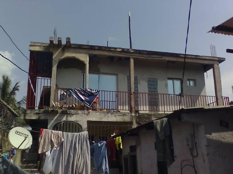 A NGALIMA  BELLE OPPORTUNIT   SAISIR   70 000  ngociable  PROCUREZVOUS DE R2 pour 3 appartements  bas prix avec 2 appartements oprationnels
