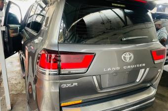 Toyota land cruiser 2023