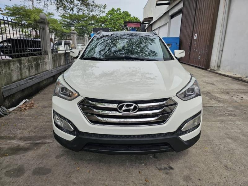 Arrivage Hyundai Santa Fe  Annee  2015 Automatique Steptronique Essence 4 cylindre Demarrage bouton 4 x 4 44.700 km Cuire Siege electrique Panoramique Toit 