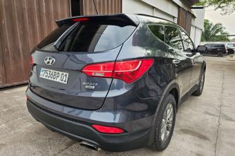 Hyundai Santa Fe  Annee  201415 Automatique Steptronique Essence 4 cylindre 4 x 4 60.000 km Siege electrique TelephoneBleutooth Phares Led Cruiser Control 