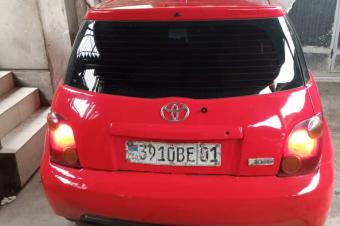 TOYOTA IST A VENDRE