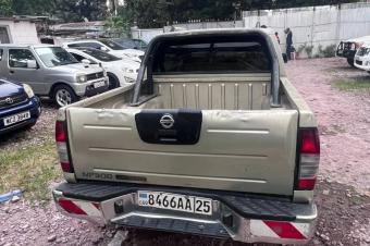 NISSAN HARDBODY A VENDRE