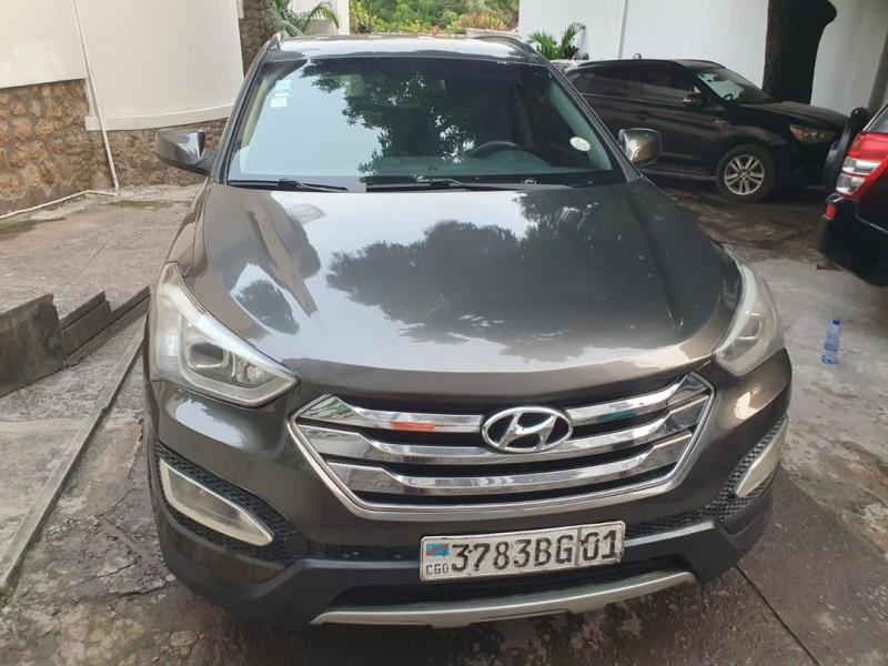 HYUNDAI SANTAFE 2017 A VENDRE 