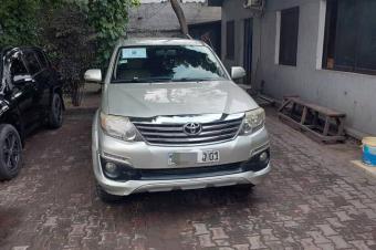 Toyota Fortuner 2015 full option jeep Kinshasa 