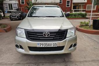 TOYOTA HILUX A VENDRE 