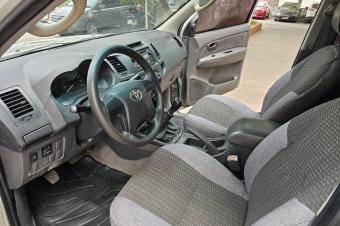 TOYOTA HILUX A VENDRE 