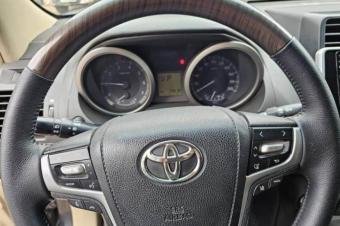 Toyota Prado Txl Annee  Modifier 2023 Automatique Steptronique Essence 6 cylindre Interior Cuire Siege electrique Demarrage bouton74.000 km 4 x 4 Camera de recule Full parking s