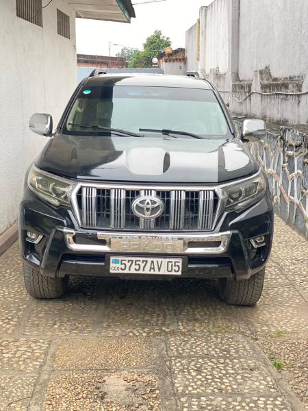 TOYOTA PRADO PLAQUE AV05 MISES EN CIRCULATION 2024 ANNES DES FABRICATION 2012 MODIFIER 2023  PRIX28.500 PEU NGOCIABLES  AUTOMATIQUE ESSENCES KILOMTRAGE TRS FAIBLES CLIMA