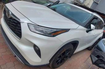 Toyota highlander 2022 platinum Kinshasa 