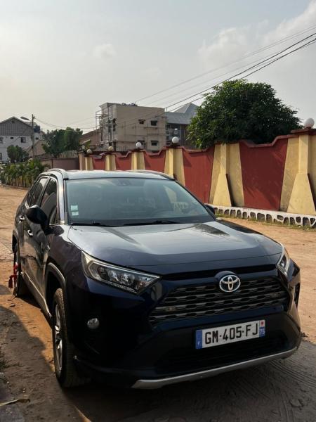 Toyota Rav 4 hybrid volant normal Kinshasa 