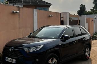 Toyota Rav 4 hybrid volant normal Kinshasa 