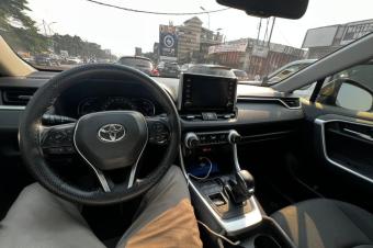 Toyota Rav 4 hybrid volant normal Kinshasa 