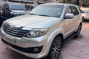 TOYOTA FORTUNER A VENDRE 