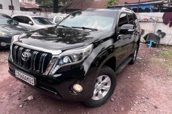 Prado tx 2014 diesel manuelle moteur 5l Kilomtrage 41000 camra de recul Prix 32000  discuter