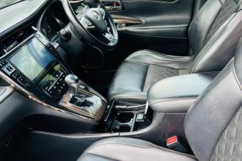 Toyota harrier nouveau sans plaque couleur dorigine climatisation impeccable moteur impeccable anne 2015  Prix 18500  discuter lgrement