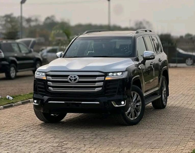 Toyota LandCruiser Vx 2023