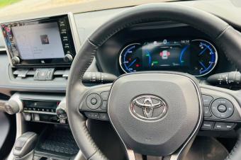 Toyota Rav 4 hybrid full option 